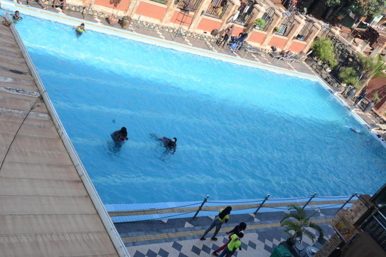 La Grande Hotel Καμπάλα Εξωτερικό φωτογραφία