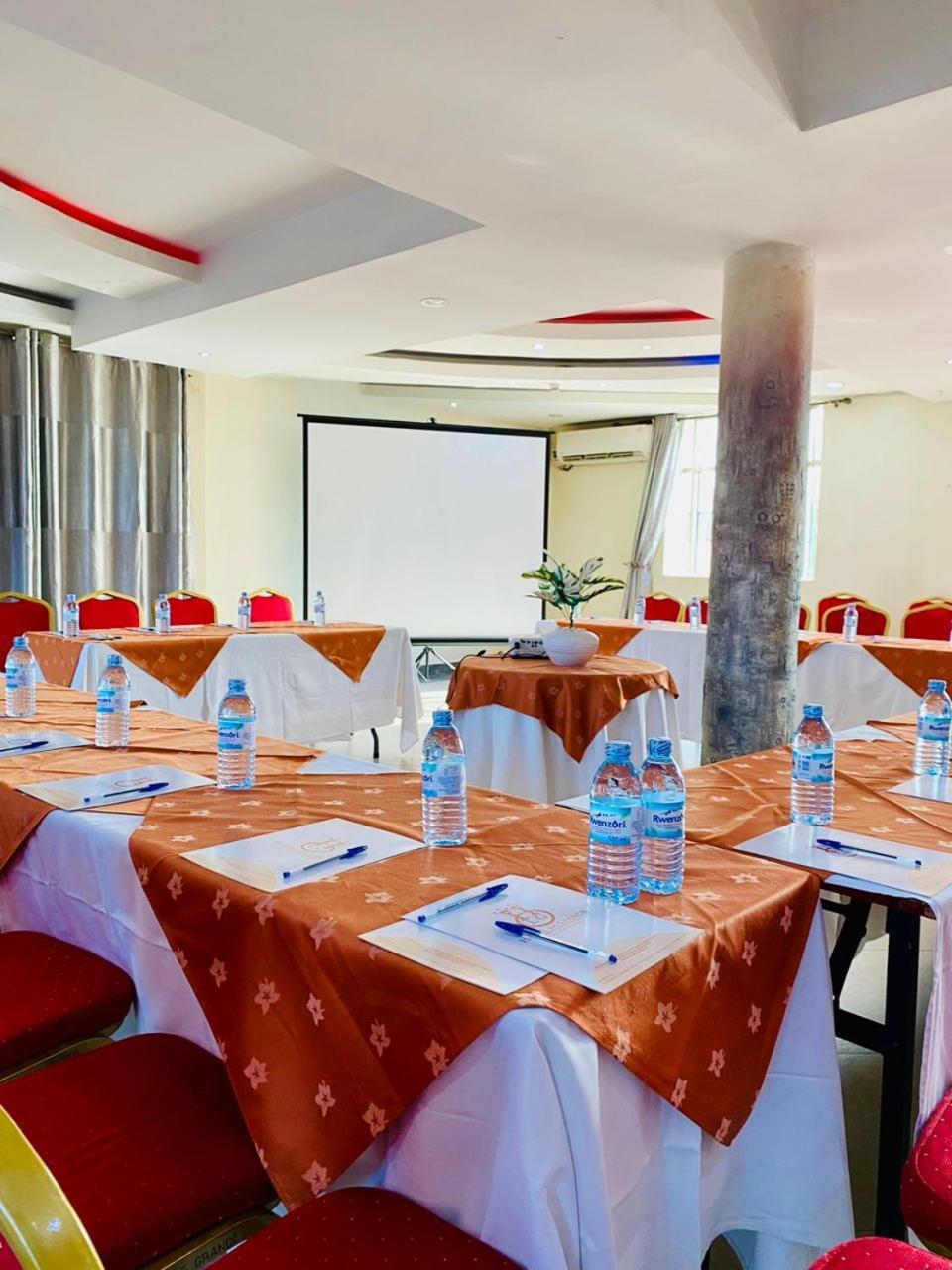La Grande Hotel Καμπάλα Εξωτερικό φωτογραφία
