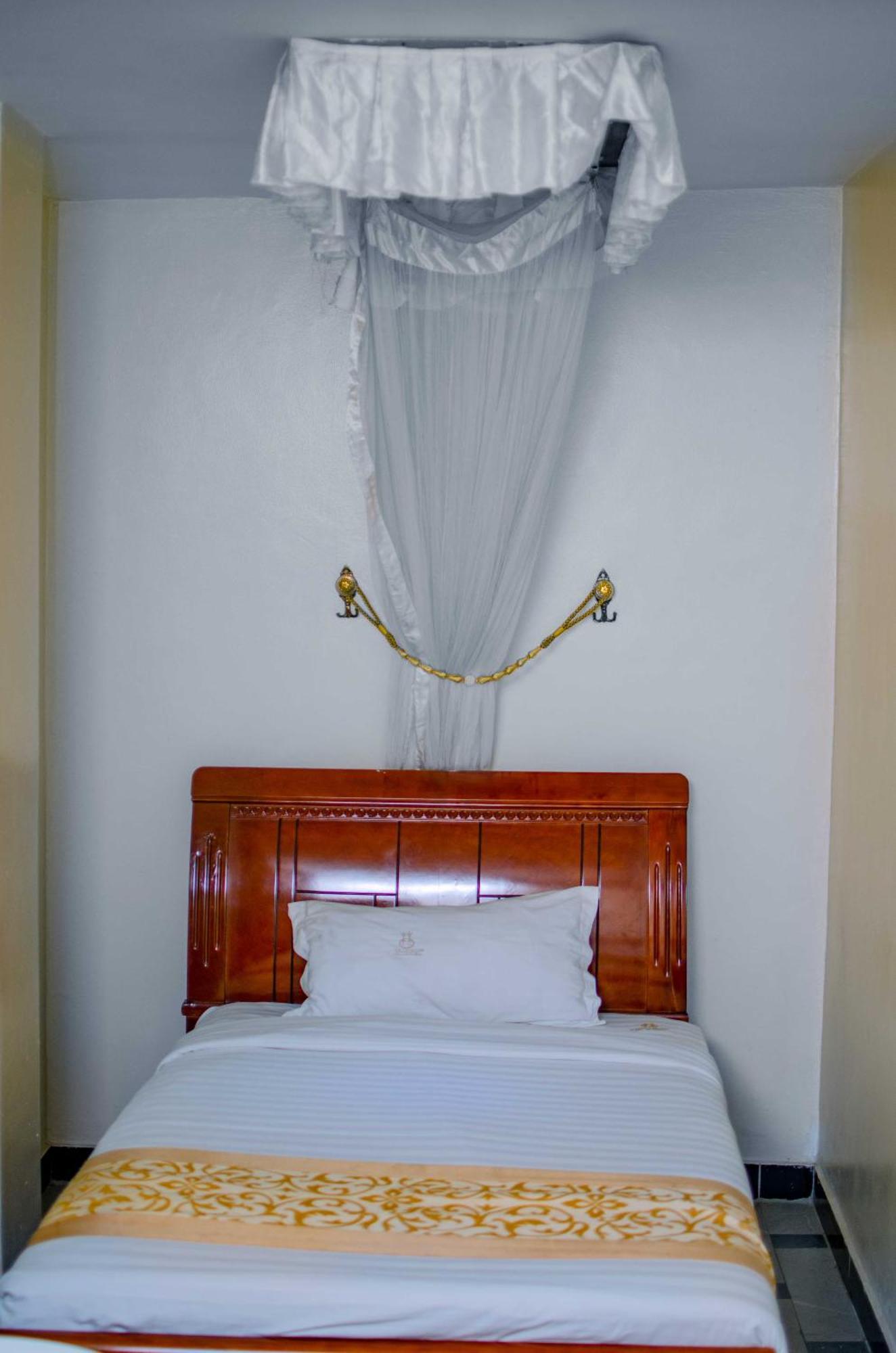 La Grande Hotel Καμπάλα Εξωτερικό φωτογραφία