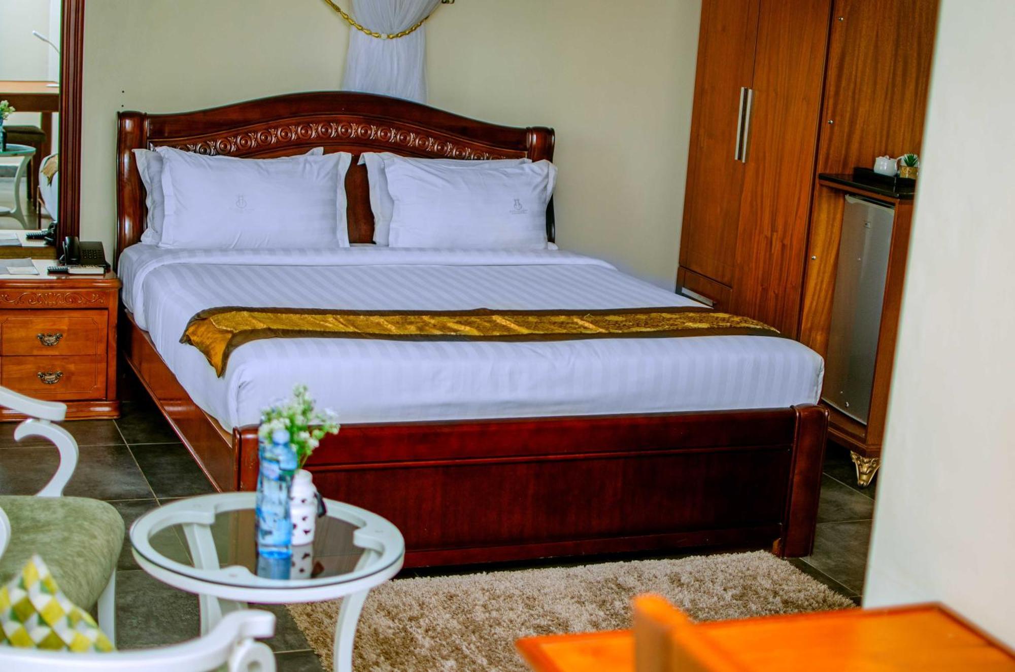La Grande Hotel Καμπάλα Εξωτερικό φωτογραφία
