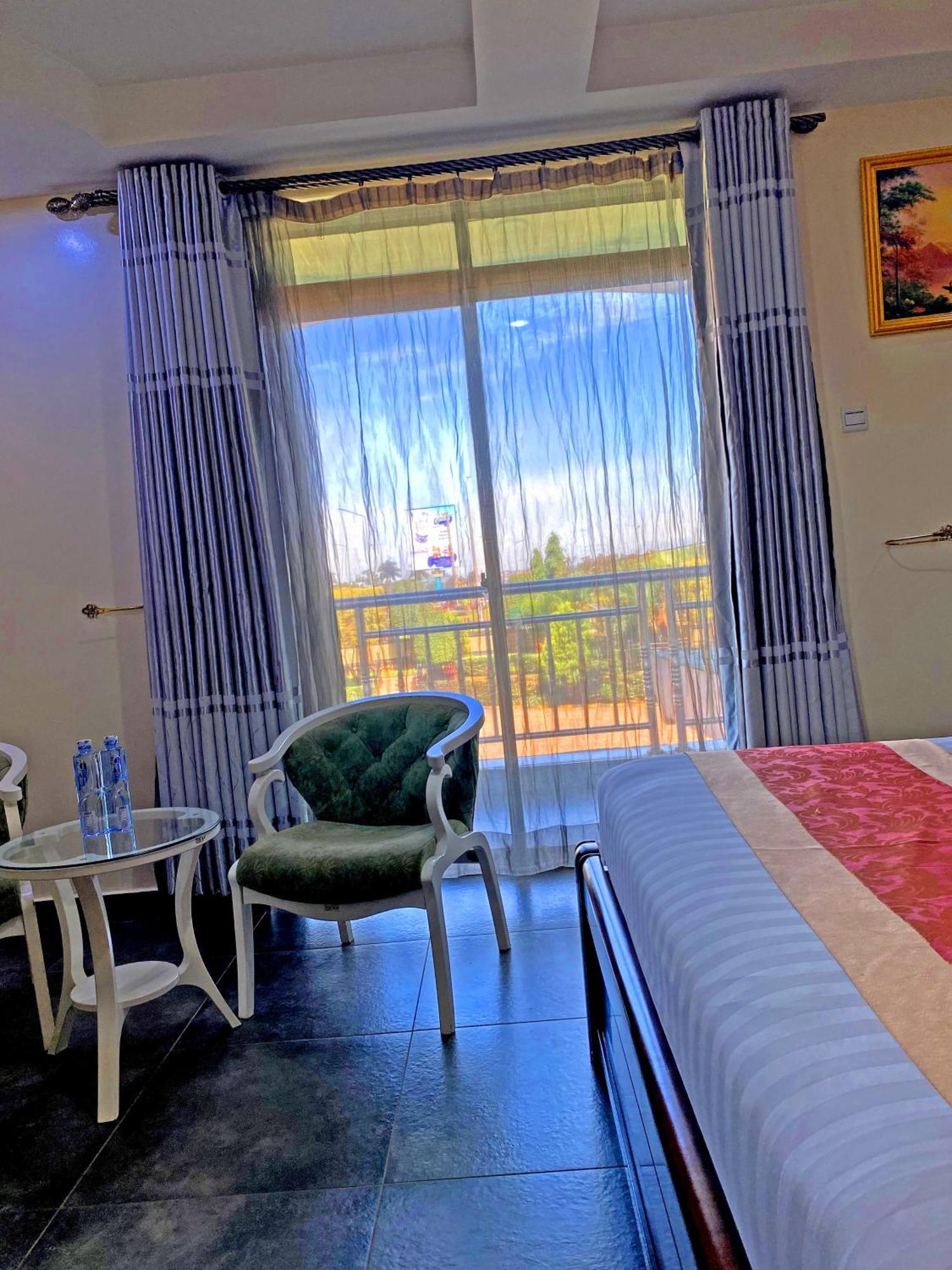 La Grande Hotel Καμπάλα Εξωτερικό φωτογραφία